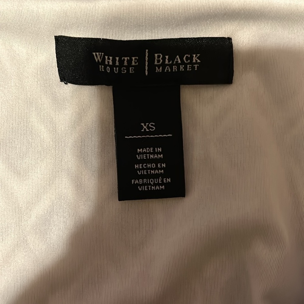 White House Black Market sleeveless blouse Size XS - Picture 9 of 9